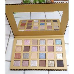 Stately 24-Color Eyeshadow